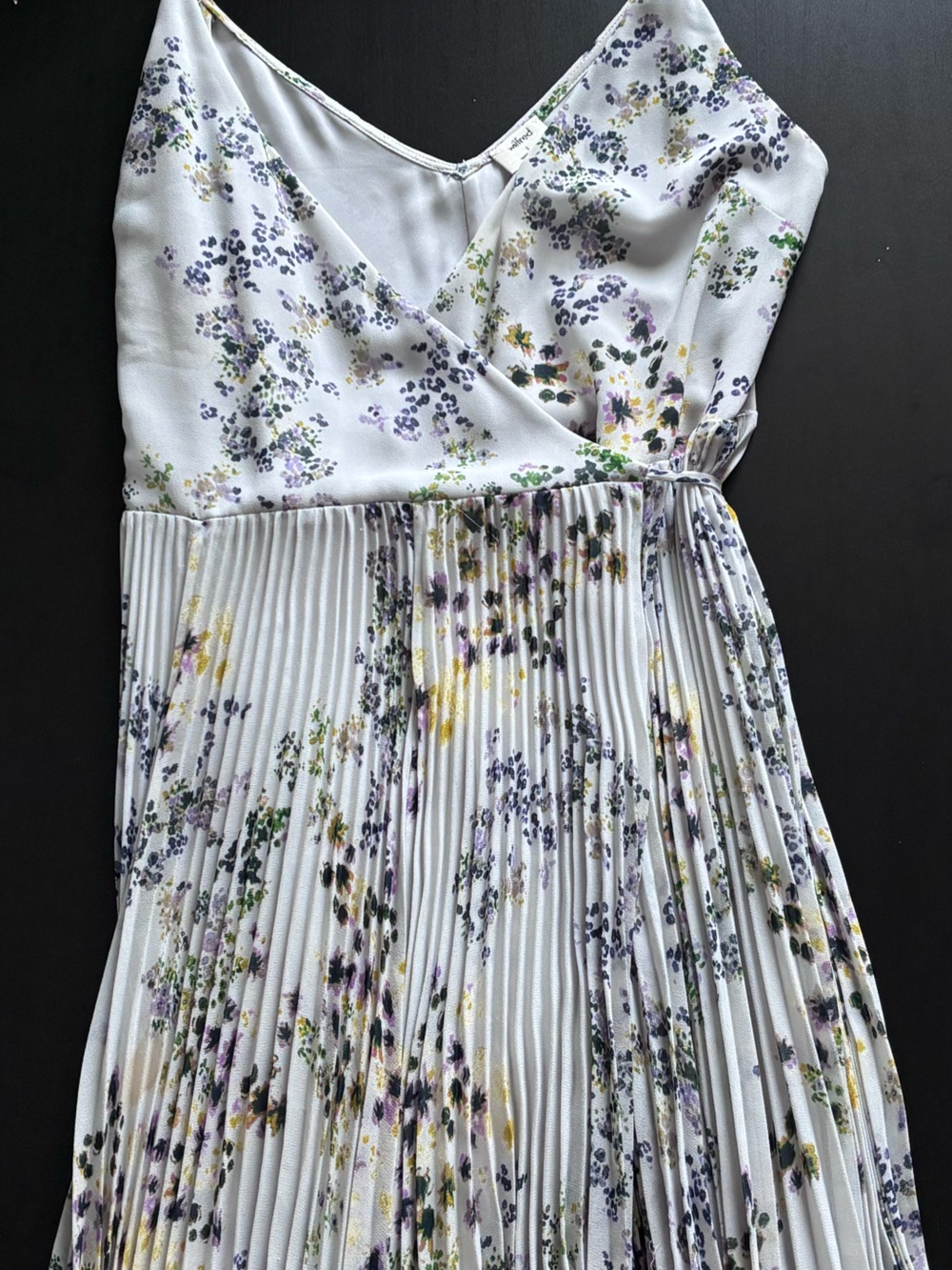 Wilfred Beaune Floral Wrap Tie Pleated Maxi Dress - Picture 4 of 8